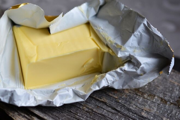 
В Украине под видом белорусских и польских продуктов продают фальсификат: как отличить некачественный товар
