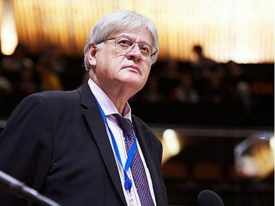 Тільки за рішенням суду: член ПАРЄ стурбований переслідуванням медіа в Україні владою
