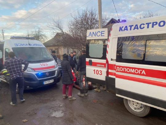 Росіяни вдарили ракетою по Смілі на Черкащині: пошкоджені житлові будинки, є поранені