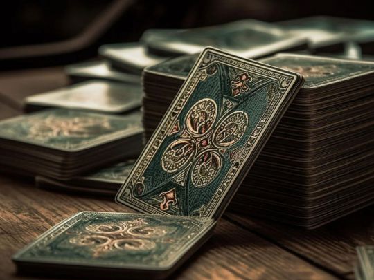 Таро-гороскоп на новий тиждень від індійських фахівців: на кого чекає зустріч з музою, а до кого завітають друзі