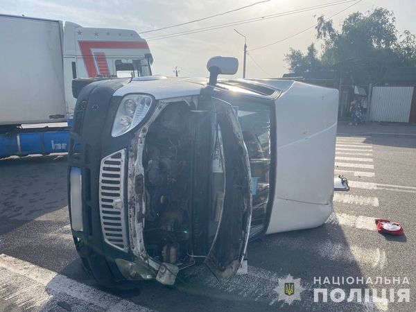 Світлофори не працювали: понад 20 людей постраждали у ДТП за участю маршрутки у Кривому Розі (фото)