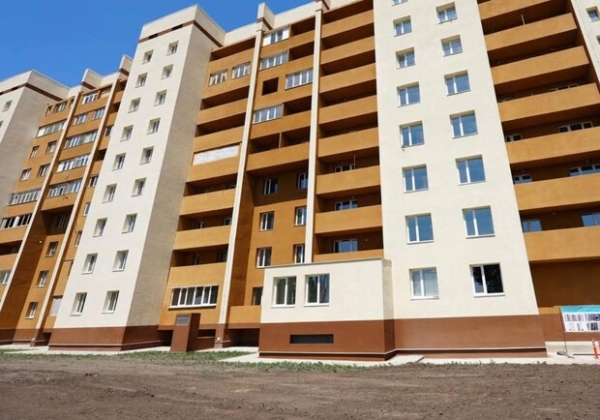 В Одесской области возобновили после обстрела многоэтажку в Сергеевке