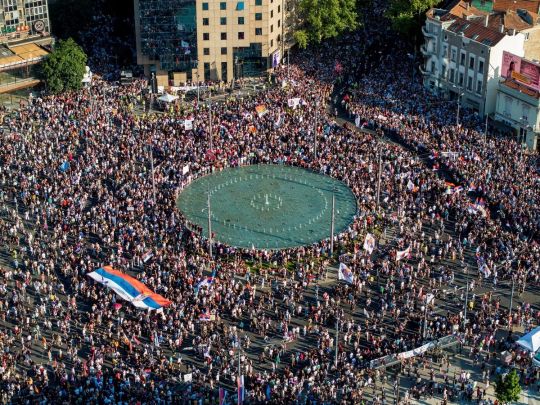 Ми хочемо виборів: у Сербії спалахнули масові протести проти Вучича